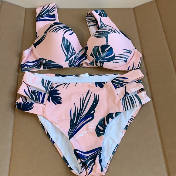 Bikini set - Picture 2 of 5